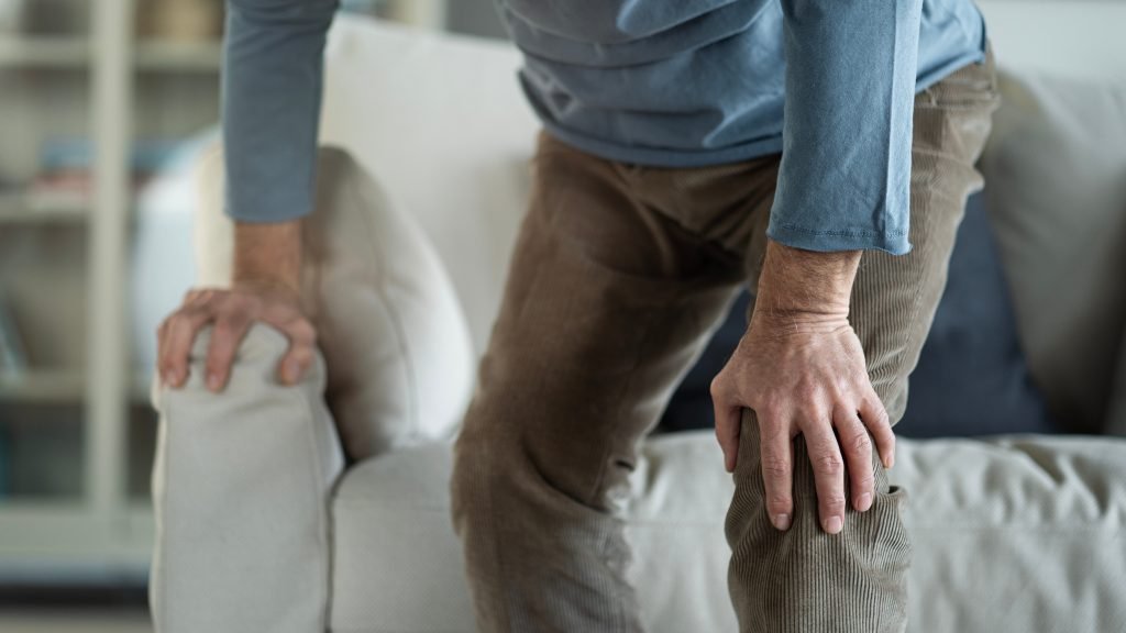 Signs It's Time To Get Help With Your Knee Pain